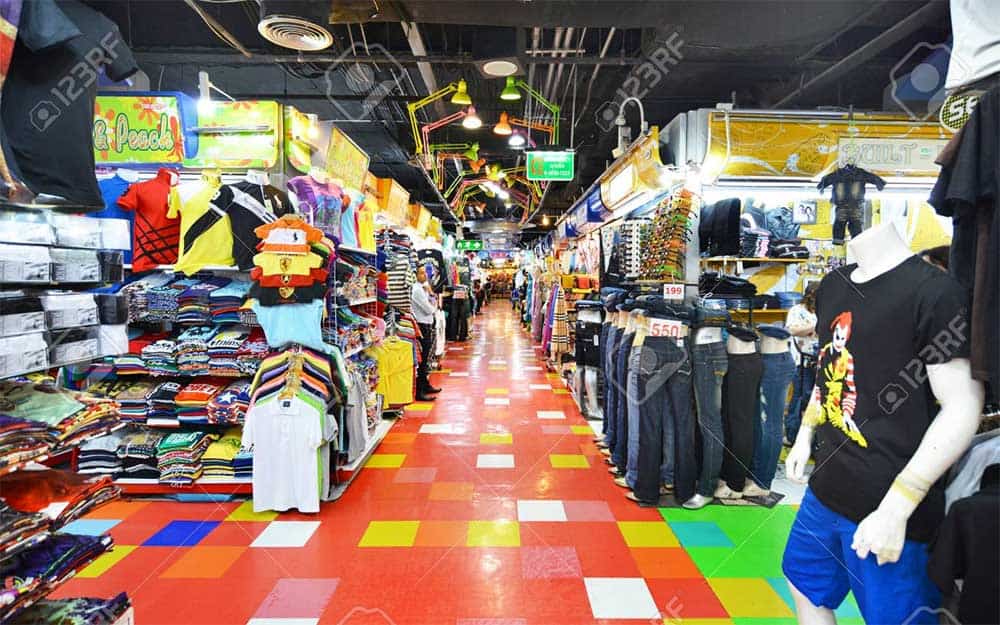 diversité des magasins au mbk bangkok