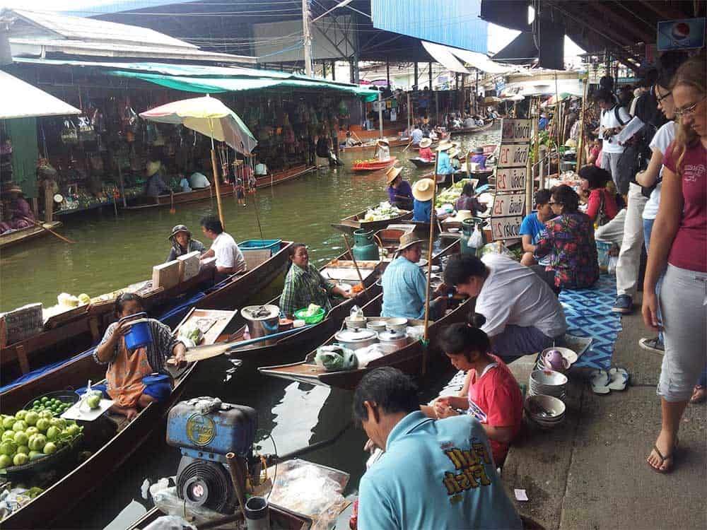 Marché flottant de Wat Sai