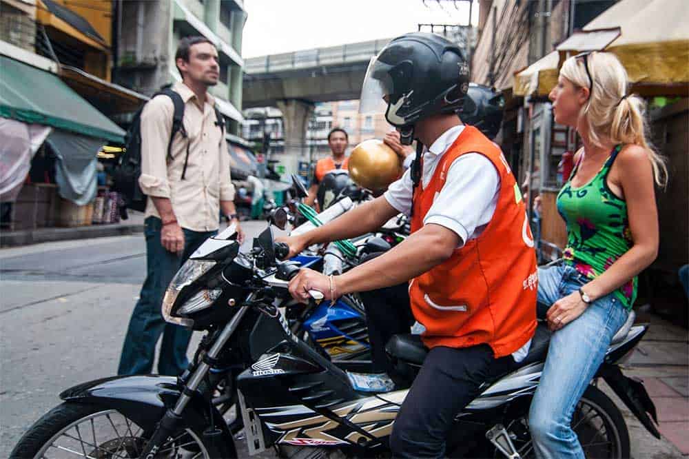 taxi moto (ou moto taxi) a bangkok