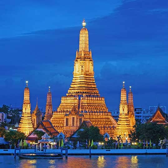 temple wat arun bangkok